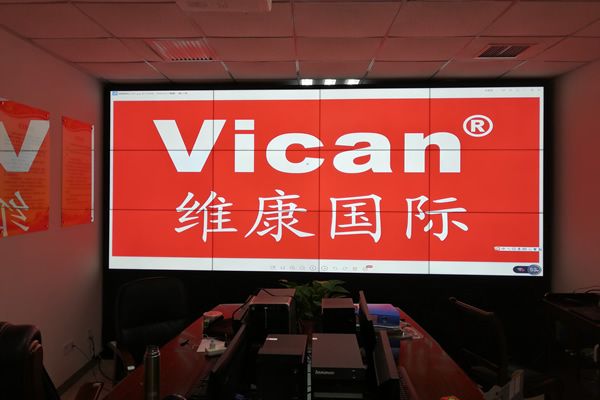 在拼接屏上同時顯示多臺電腦信號該如何實現(xiàn)？