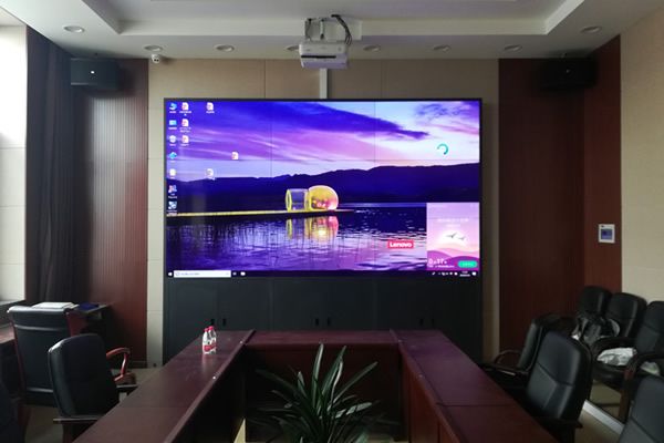 現(xiàn)代會議室使用哪種顯示大屏比較好？